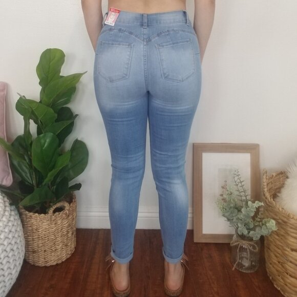 WHOLESALE * 6 JEANS // BOUTIQUE CLOSING // EVERYTHING MUST GO - Picture 15 of 16